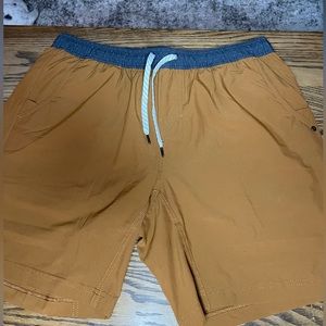 Vuori Men’s Kore Shorts Size XL